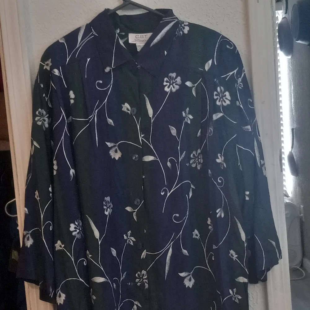 CST PLUS SIZE FLORAL BLOUSE